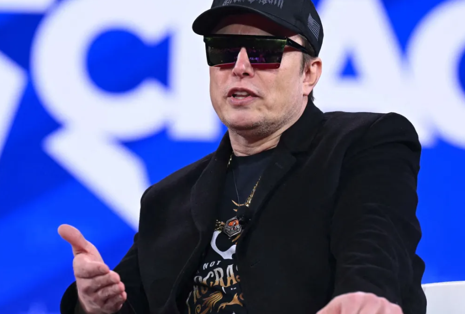 特斯拉面临关键时刻，马斯克被唿吁减少政府事务投入